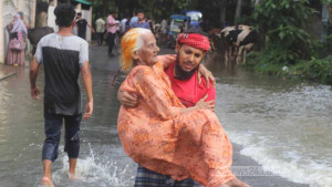 বন্যার্তদের সহায়তা: যেভাবে টাকা পাঠাবেন প্রধান উপদেষ্টার ত্রাণ তহবিলে