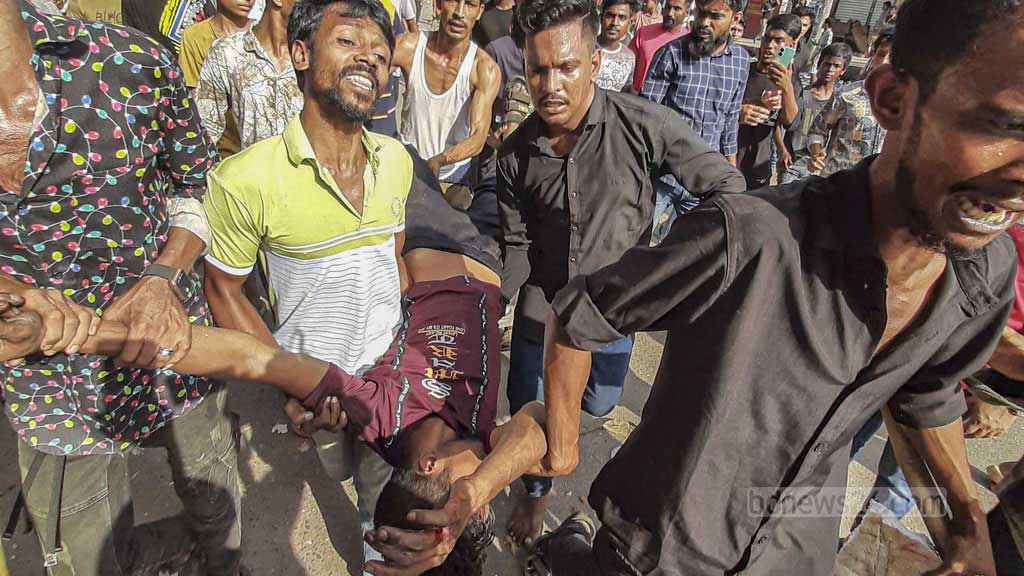 জুলাইয়ে পুলিশের সঙ্গে আন্দোলনকারীদের সংঘর্ষে প্রাণহানিকে ‘গণহত্যা‘ হিসেবে দেখাতে চাইছে সরকার। এ জন্য শেখ হাসিনাসহ শীর্ষ নেতাদের পাশাপাশি দল হিসেবেও আওয়ামী লীগের বিচার করতে চায় তারা।  