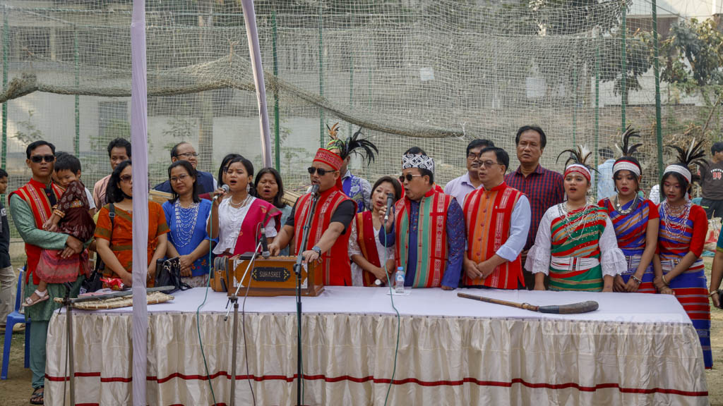 Spektakl ichida jinsiy aloqa