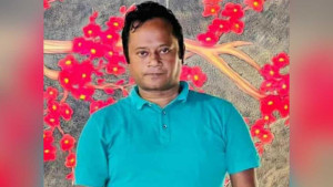 ধানমন্ডিতে আওয়ামী লীগ অফিসের সামনে সাংবাদিককে মারধর