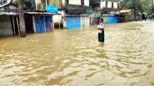বৃষ্টিতে ফের জলাবদ্ধতায় সিলেট, ভোগান্তিতে নগরবাসী