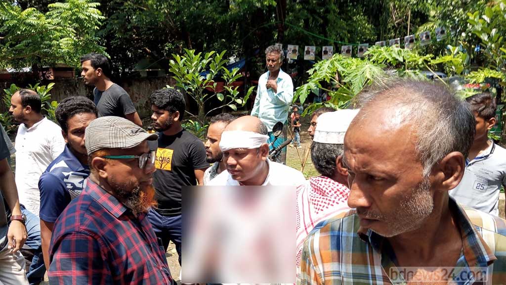 পটিয়ার সেই কেন্দ্রের বাইরে সড়ক অবরোধ, কেন্দ্র ভোটার শূন্য