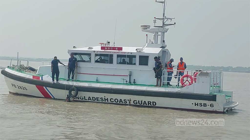 সুন্দরবনে নৌকা ডুবে নিখোঁজ তরুণের মরদেহ ৩০ ঘণ্টা পর উদ্ধার
