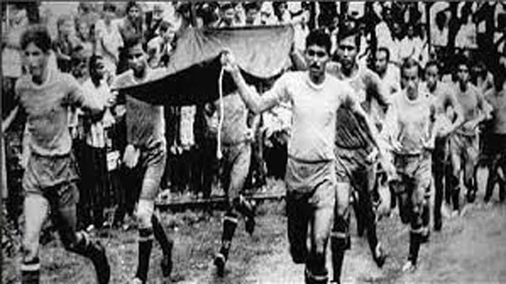 স্বাধীন বাংলা ফুটবল দল