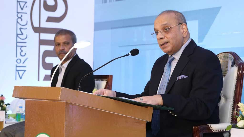 সারাদেশ থেকে আসা অধস্তন আদালতের বিচারকের উদ্দেশে ২১ সেপ্টেম্বর অভিভাষণে প্রধান বিচারপতি সৈয়দ রেফাত আহমেদ। ফাইল ছবি।