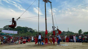 চড়ক পূজায় ভক্তদের ভিড়