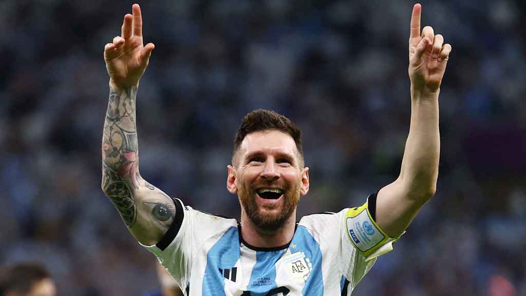 ২০২৬ বিশ্বকাপে খেলতে চান মেসি, বললেন সুয়ারেস