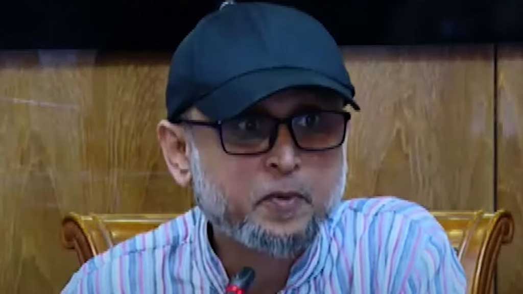 স্ত্রীর পেশাগত সিদ্ধান্তে হস্তক্ষেপ করি না: ফারুকী
