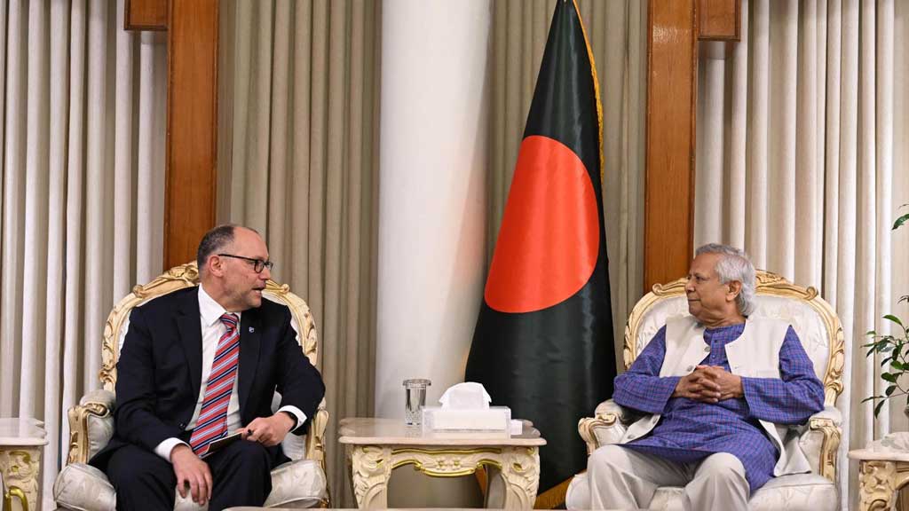 প্রতিনিধিদলের নেতৃত্ব দেন সাবেক মার্কিন রাষ্ট্রদূত ও এক্সেলারেট এনার্জির স্ট্র্যাটেজিক অ্যাডভাইজর পিটার হাস। ছবি: পিআইডি