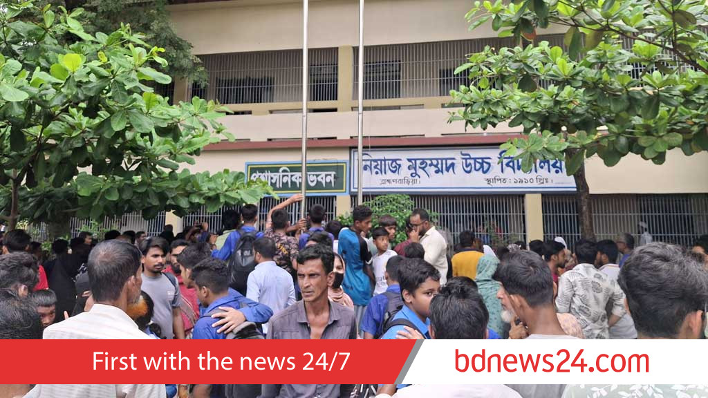 Tojik armanining jinsiy aloqa onlayn videosi Viola pornoda uning ogziga sperma oladi