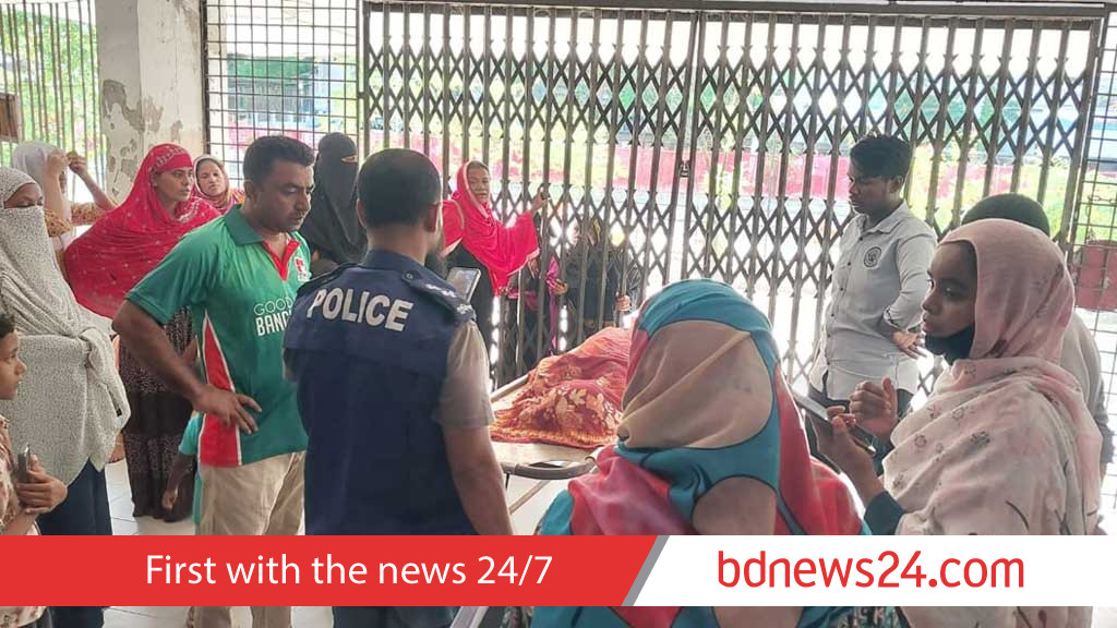 গোপালগঞ্জে কুকুরের ধাওয়ায় নর্দমায় পড়ে শিশুর মৃত্যু