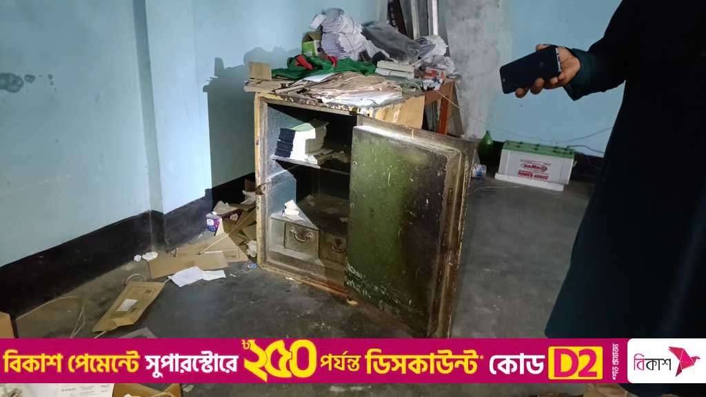 ঝিনাইদহে ইসলামী ব্যাংকের এজেন্ট ব্যাংকিং শাখায় ভল্ট ভেঙে টাকা চুরি