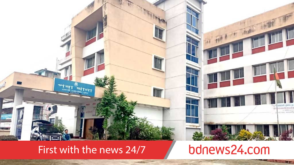 ‘টাকা না পেয়ে’ ফুপুর গলায় ছুরি, রাজশাহীতে নারী খুন