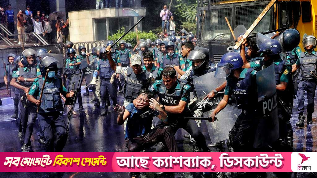 পুলিশ বলছে মুখ চেপে ধরা ছবিটি ‘এআই জেনারেটেড’, মানছেন না সাংবাদিকরা