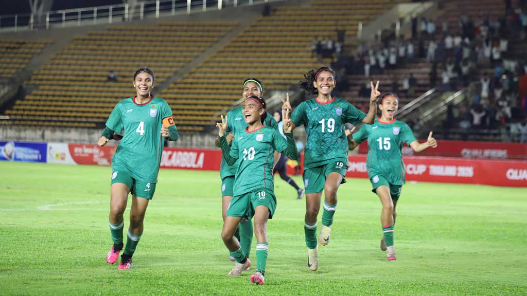 কাঙ্ক্ষিত গোল এনে দিলেন সাগরিকা, বাঁধনহারা উচ্ছ্বাসে মাতল বাংলাদেশ। ছবি: বাফুফে