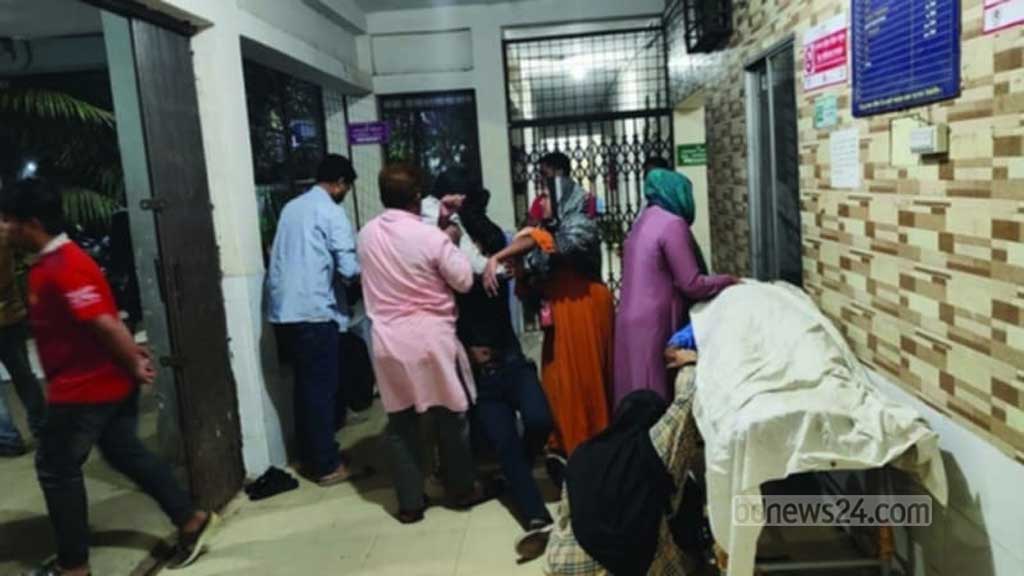 সোনারগাঁয়ে বাসের ধাক্কায় মোটরসাইকেল আরোহী ২ বন্ধু নিহত