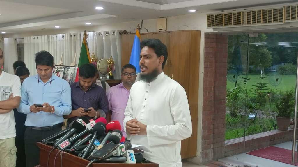 জাতীয় ঐকমত্যের বৈঠক শেষে এনসিপির সদস্য সচিব আখতার হোসেনের ব্রিফিং।