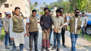 কনটেন্ট ক্রিয়েটর কাফির বাড়িতে আগুন: ছাত্রলীগের ২ কর্মী গ্রেপ্তার