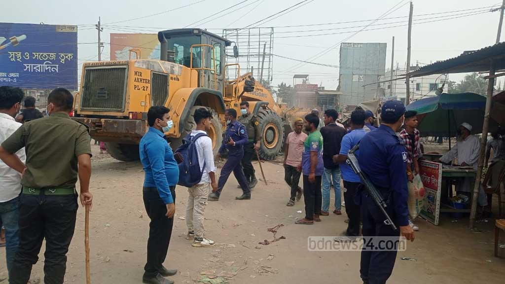 ব্রাহ্মণবাড়িয়ায় মহাসড়কের পাশের ৪০ দোকান উচ্ছেদ