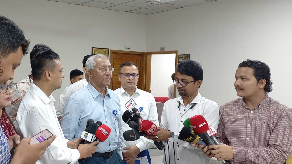 ইসি সচিব আখতার আহমেদ
