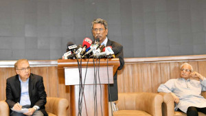 সংবিধান সংস্কার প্রশ্নে সুরাহা হয়নি, দরকার আরও আলোচনা: আলী রীয়াজ