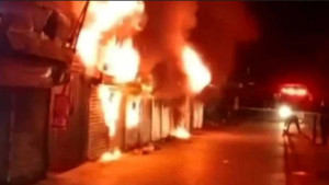 কিশোরগঞ্জে জুতার মার্কেটে আগুন, পুড়ল ‘২ কোটি টাকার’ মালামাল