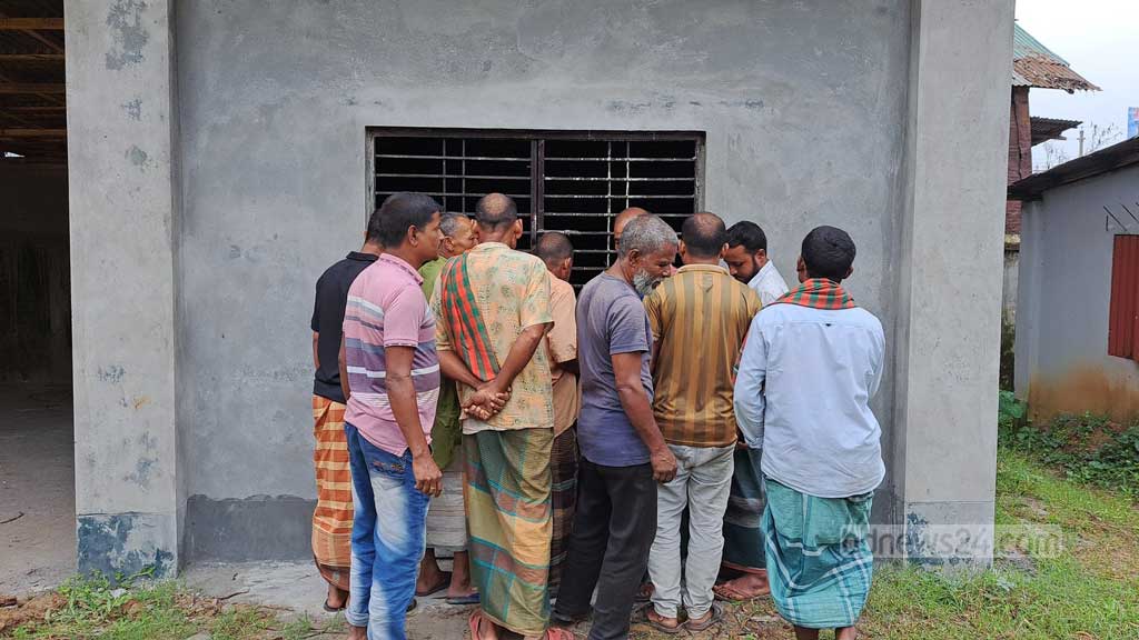 গাইবান্ধায় গরু চোর সন্দেহে ৩ জনকে পিটিয়ে হত্যা