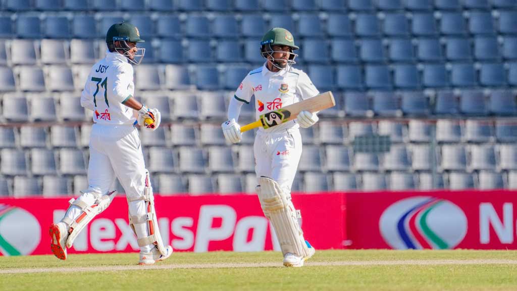 সিলেট টেস্টে বড় সংগ্রহের পথে বাংলাদেশ, জয়ের সেঞ্চুরি