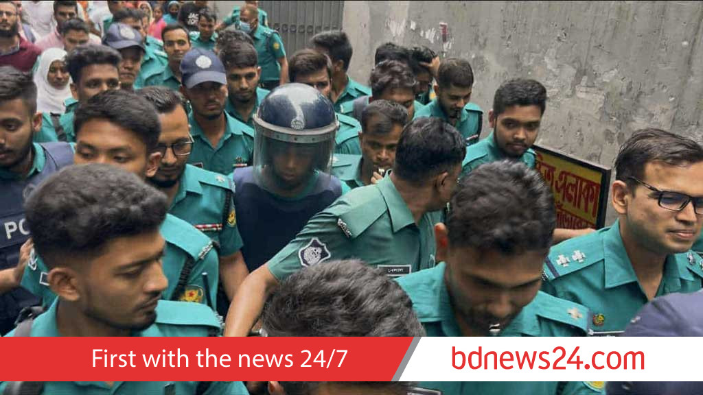 ‘ধর্ম অবমাননা’: নর্থ সাউথের অপূর্ব কারাগারে