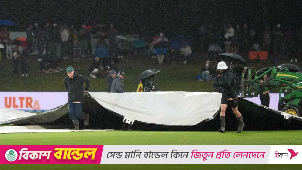 মাউন্ট মঙ্গানুইয়ে বৃষ্টির রাজত্ব, তার মাঝেই সোধির রেকর্ড