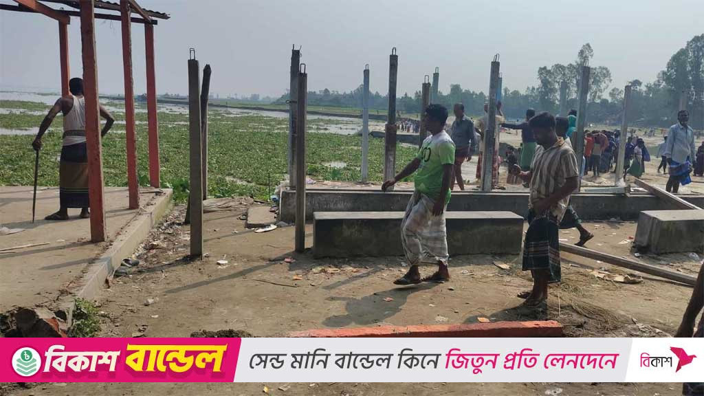 যমুনায় পানি বৃদ্ধি, বগুড়ায় শহড়াবাড়ী খেয়াঘাটে ভাঙন