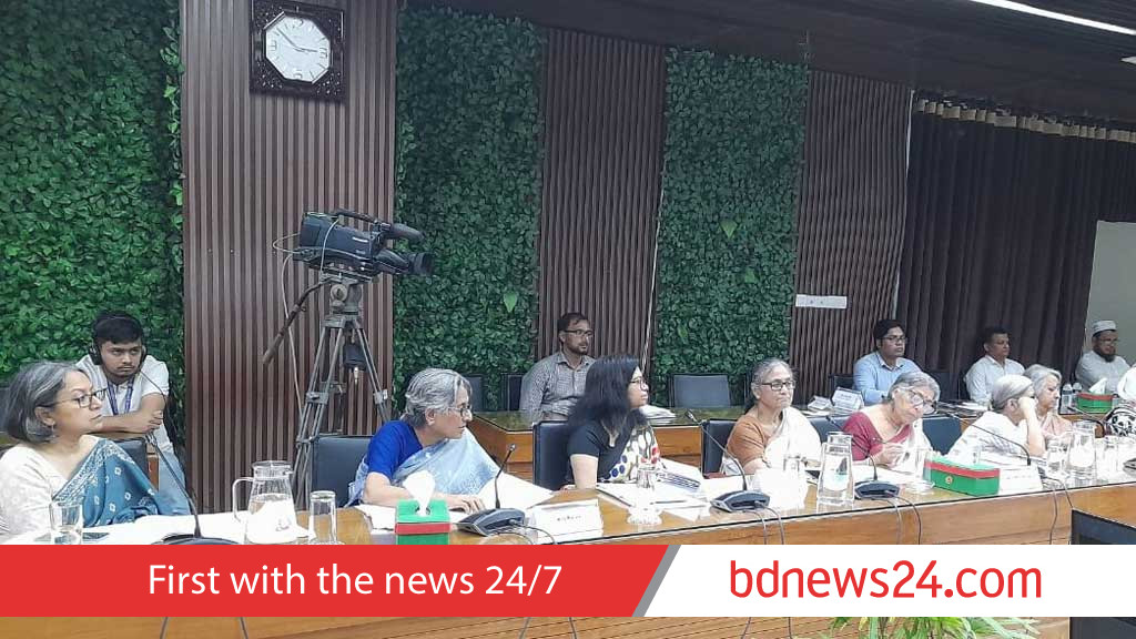 ইসির সংলাপ: প্রতিবন্ধীদের ভোট ও সরাসরি নারী প্রতিনিধিত্ব চান অধিকারকর্মীরা