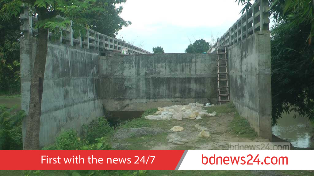 সংযোগ সড়ক নেই, কাজে আসছে না সাড়ে ৬ কোটি টাকার সেতু