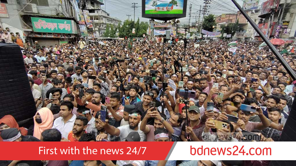 ‘কুমিল্লা’ নামেই বিভাগ দাবি