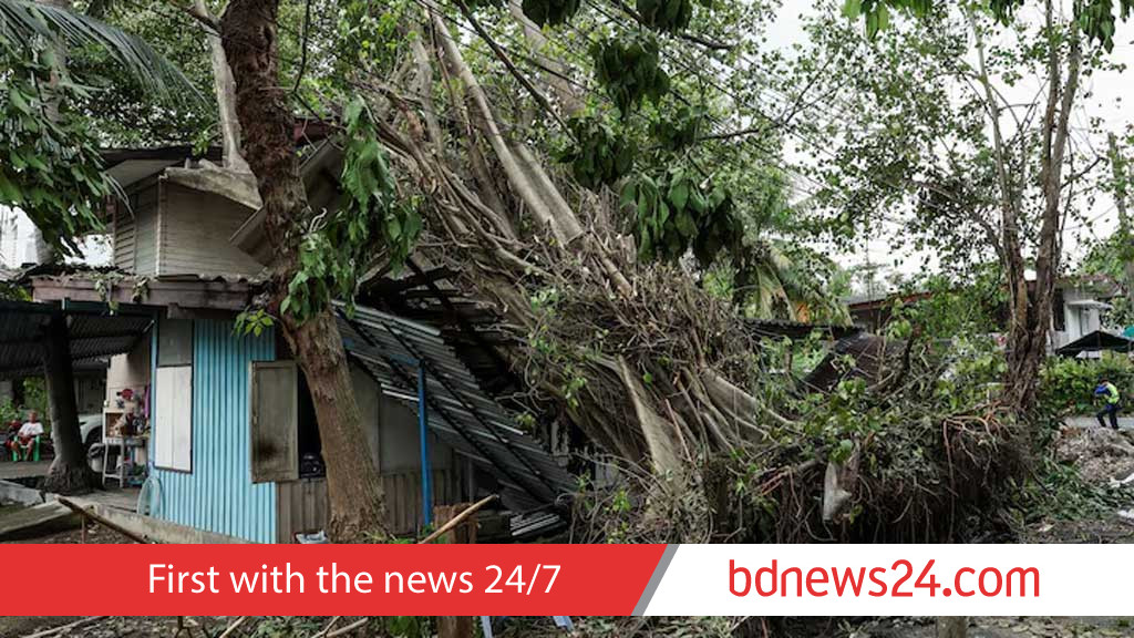 থাইল্যান্ডে ১৬ প্রদেশে বন্যা, নিহত ১২