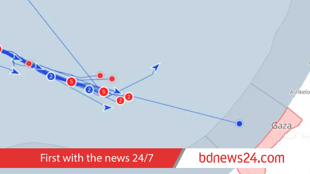 ইসরায়েলের বাধা সত্ত্বেও গাজার দিকে এগিয়ে যাচ্ছে ফ্লোটিলার কয়েকটি নৌযান
