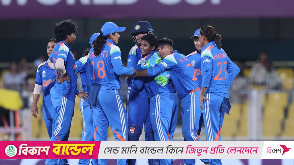 শ্রীলঙ্কাকে অনায়াসে হারিয়ে বিশ্বকাপ শুরু ভারতের