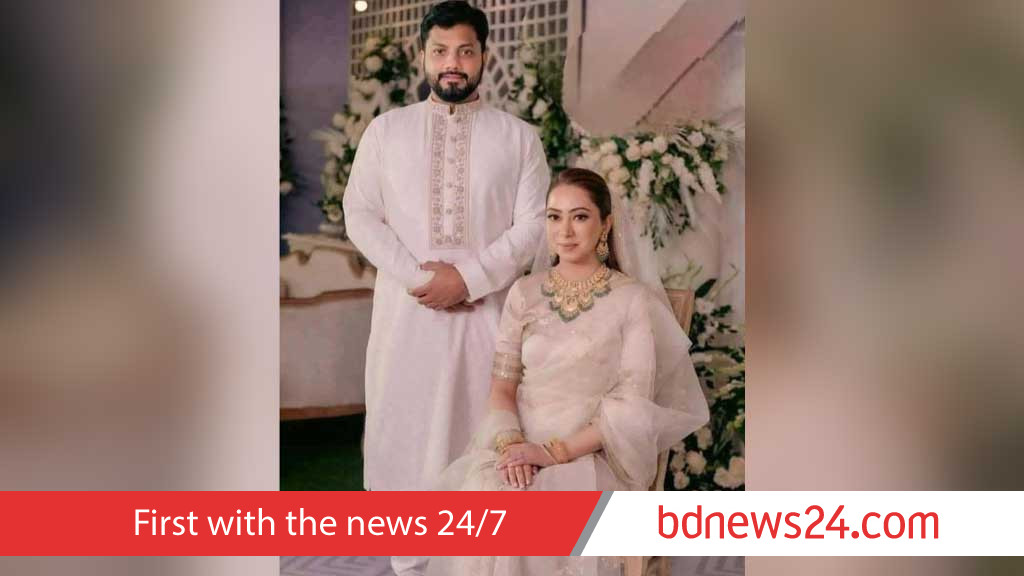 বাগদান সারলেন ইশরাক হোসেন