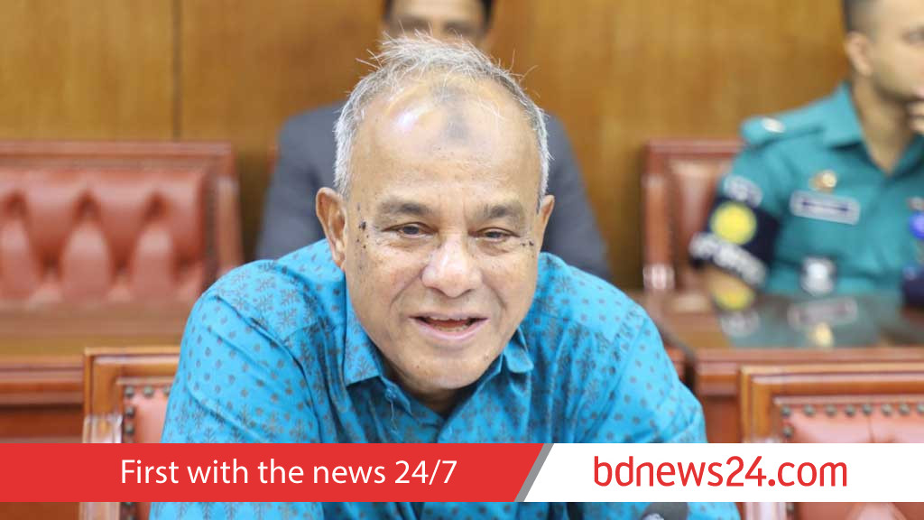 লুট হওয়া কিছু অস্ত্র বাইরে থাকবেই, বললেন স্বরাষ্ট্র উপদেষ্টা