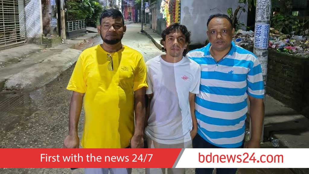 ধর্ম ‘অবমাননা’: সমালোচনার মধ্যে ময়মনসিংহে সংস্কৃতিকর্মী আটক