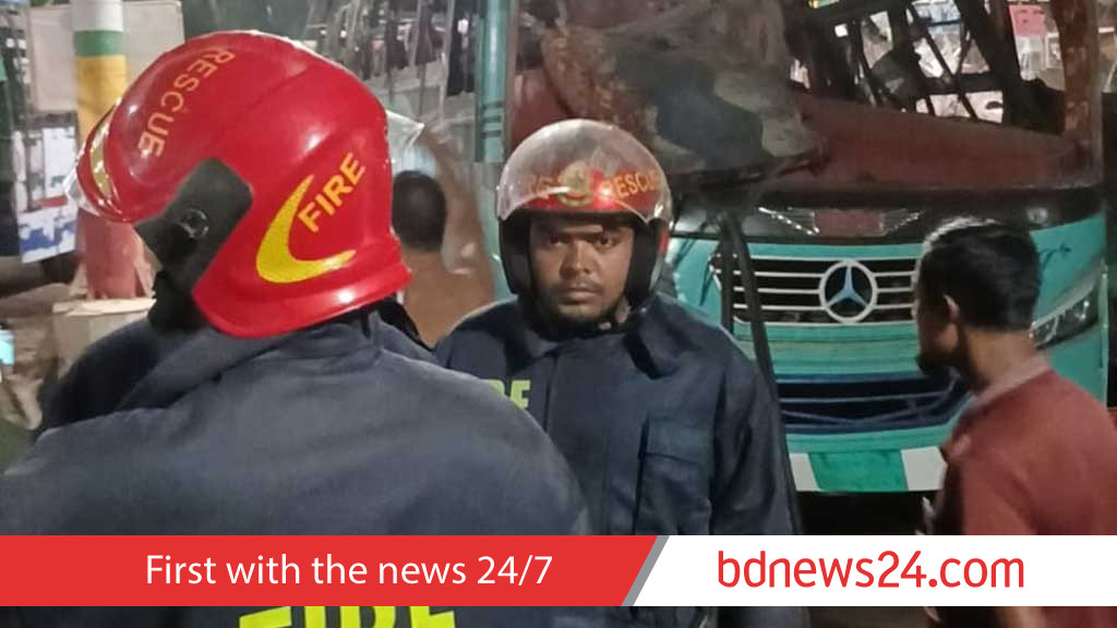 নোয়াখালীতে গ্যাস নেওয়ার সময় বাসের সিলিন্ডার বিস্ফোরণে আহত ৪