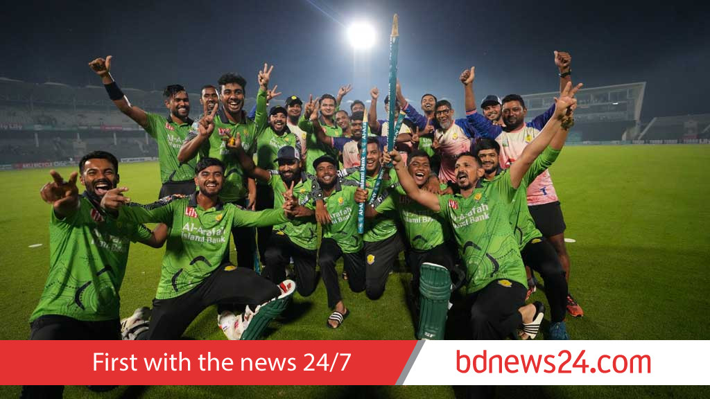 খুলনাকে উড়িয়ে আবার চ্যাম্পিয়ন আকবর-নাসিরের রংপুর