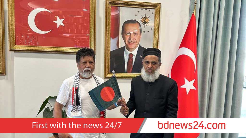 ইসরায়েল থেকে মুক্তি পেয়ে তুরস্কে শহিদুল আলম
