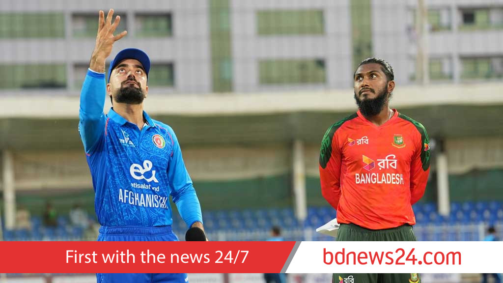 মুস্তাফিজ নেই, তানজিমকে একাদশে ফিরিয়ে ফিল্ডিংয়ে বাংলাদেশ