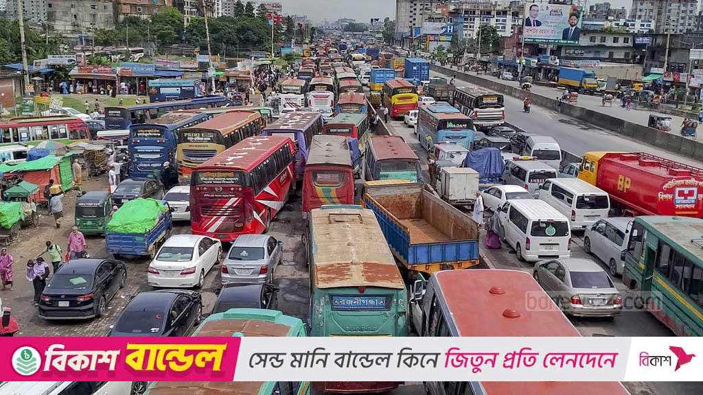 পূজার ছুটিতে ঘরমুখো মানুষ, যানজটে ভোগান্তি