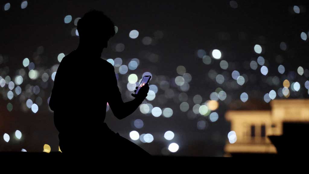 আফগানিস্তানে ইন্টারনেট ব্ল্যাকআউটের এক সপ্তাহ বাদে কনটেন্ট নিষেধাজ্ঞা এসেছে। ছবি: রয়টার্স