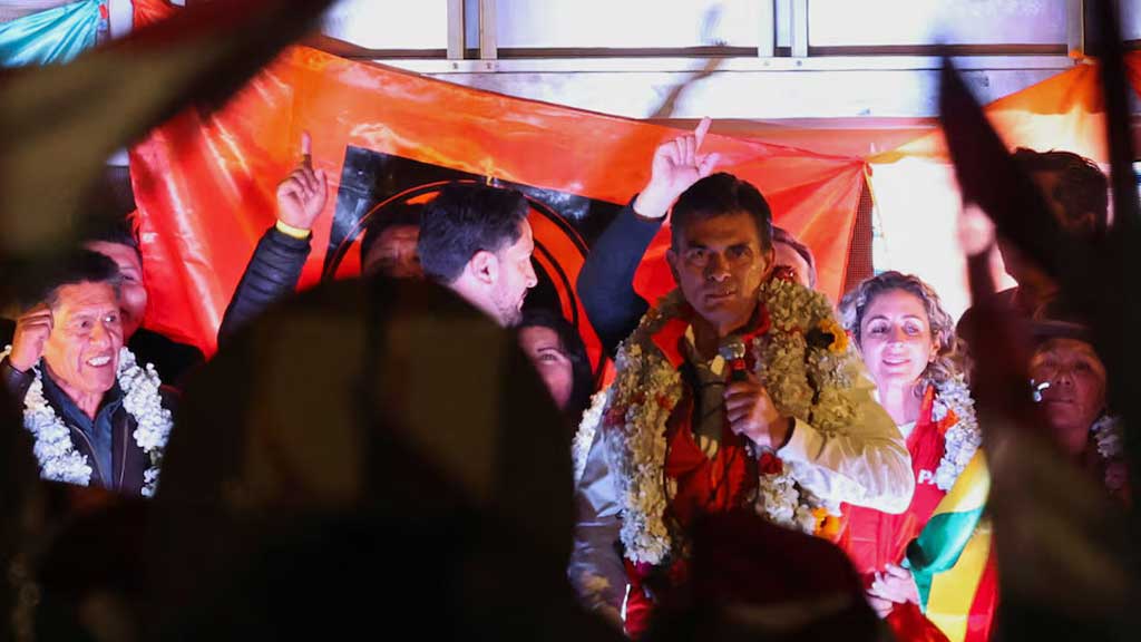 বলিভিয়ার প্রেসিডেন্ট হলেন রদ্রিগো পাজ, দুই দশকের বামপন্থি শাসনের অবসান বলিভিয়ার প্রেসিডেন্ট হলেন রদ্রিগো পাজ, দুই দশকের বামপন্থি শাসনের অবসান