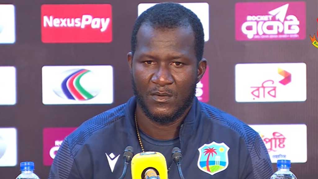 উইকেট নয়, নিজেদেরকেই দায় দিচ্ছেন স্যামি