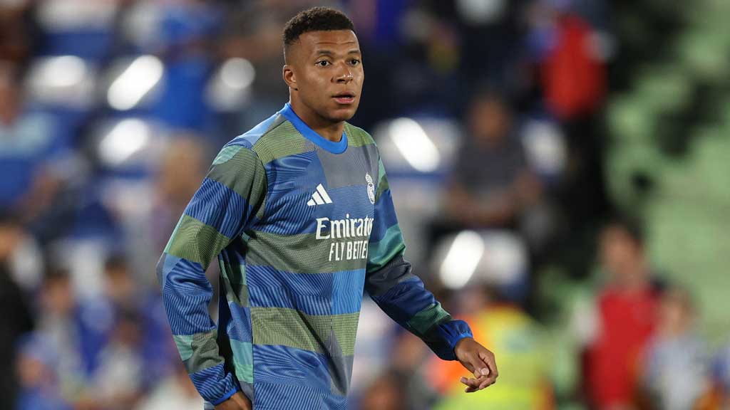 এমবাপের থেকে আরও বেশি কিছু চান আলোন্সো এমবাপের থেকে আরও বেশি কিছু চান আলোন্সো