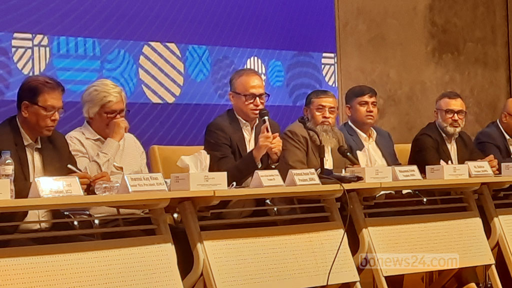 ২০ জনে ট্রেড ইউনিয়ন হলে পোশাক শিল্প ‘অস্থিতিশীল হবে’: বিজিএমইএ ২০ জনে ট্রেড ইউনিয়ন হলে পোশাক শিল্প ‘অস্থিতিশীল হবে’: বিজিএমইএ